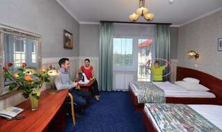 Отель Hotel Białowieski Conference, Wellness & SPA Беловеж Двухместный номер эконом-класса с 1 кроватью или 2 отдельными кроватями-2
